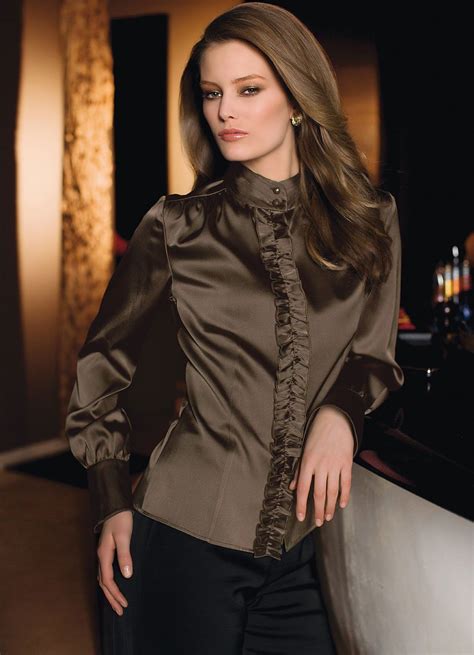 pin by roaa alfatih on bluse satin blouses beautiful blouses pretty