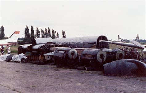 avro lincoln rf aces high north weald  military vehicles