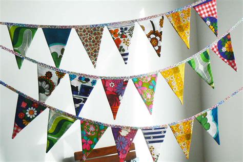 curlypops bunting   rescue