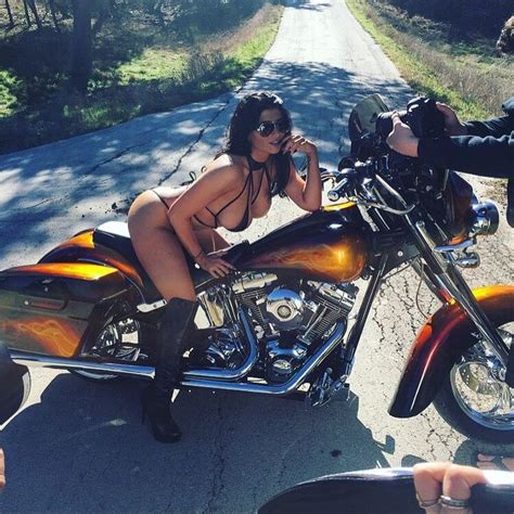 hotties on bikes