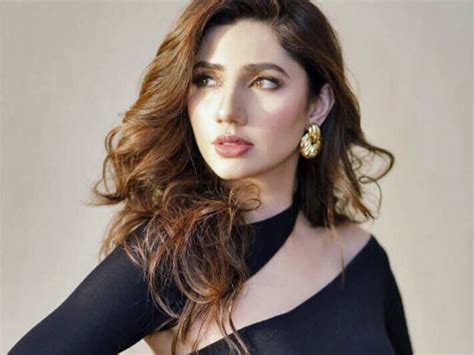 Mahira Khan Photos Mahira Khans Hot Sexy And Sizzling Pictures