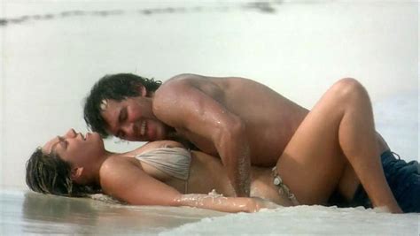 Kelly Brook Sex Scene On The Beach Scandalpost