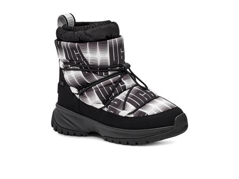 ugg yose puffer wavelength mid  black lyst