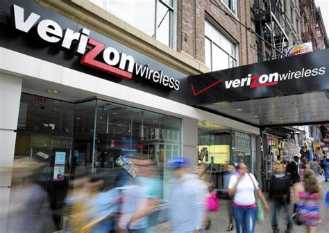 verizon wireless sells  customers  creepy  tactic los angeles times