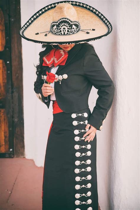 Pin By Jacqueline Figueroa🌺 On Mexican Beauty Mariachi Costume