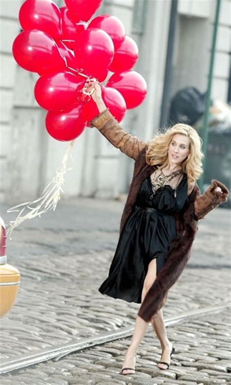 classic carrie bradshaw in sitc sexinthecity carriebradshaw fashion balloons ♥gals