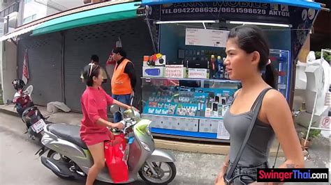 public amateur blowjob by his asian teen girlfriend after a boat trip