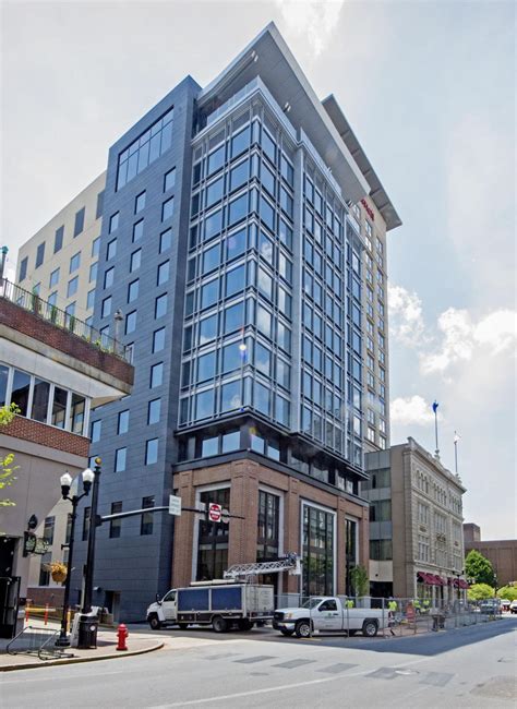 features  penn square marriott    room expansion