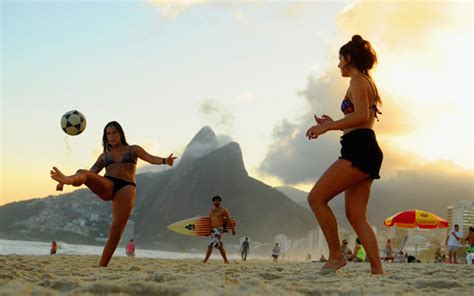 Best Beaches For People Watching Nz