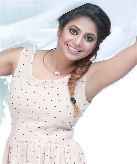 Hot Mallu Srinda Ashab Sexy In Sleeveless Hd Wallpapers