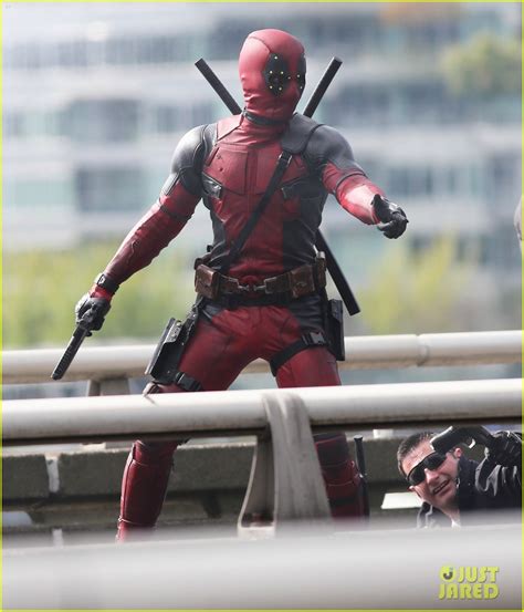 Ryan Reynolds S Full Deadpool Suit Gets Pictured On Set Photo