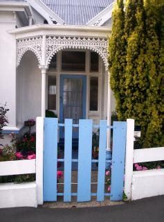 blue gate  photo