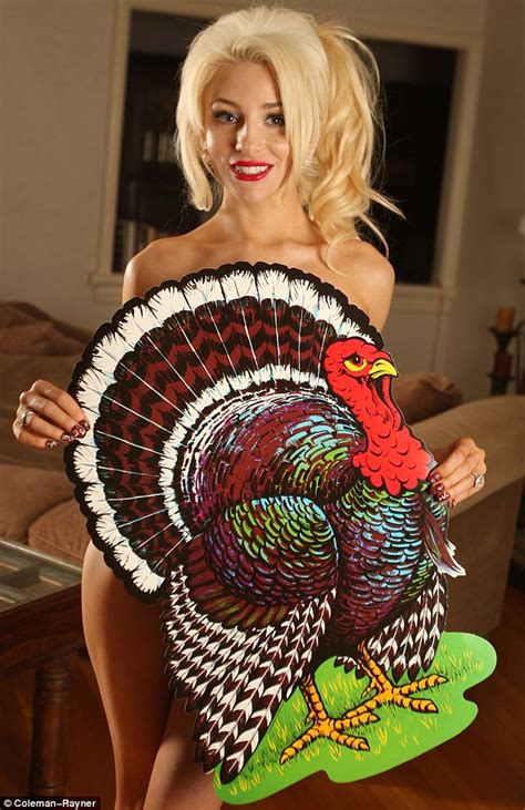 Courtney Stodden Flashes Her Flesh On Thanksgiving To Support Eat No