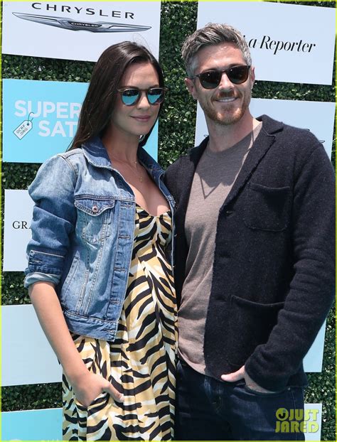 pregnant jaime king is glowing at super saturday l a photo 3372593 alli simpson ashley