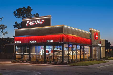 major pizza hut franchisee  shutter  locations    food business news