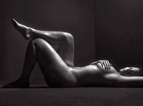 ashley graham nude plus size model showed massive ass scandal planet