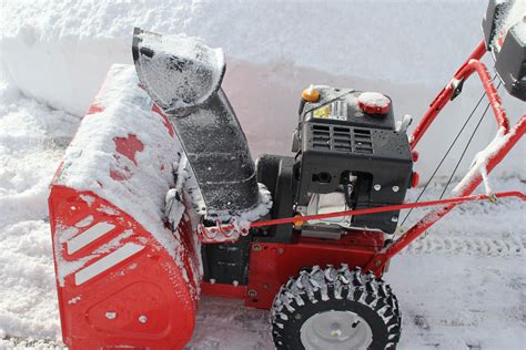troy bilt storm  snow thrower review chicago winter approved tools  action power tool