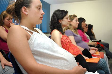 El Embarazo En Adolescentes Problema De Salud Pública En El País