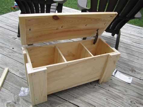 Ana White   Kids Storage Bench   DIY Projects