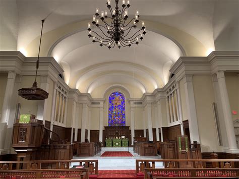 symbolism   sanctuary dauphin  united methodist church