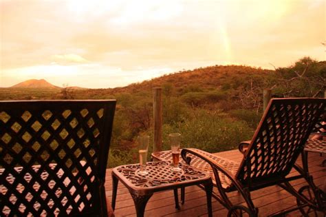 camp omunguindi  ankawini safari ranch find  perfect lodging  catering  bed
