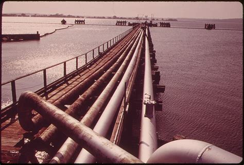 oil sands pipelines  read  dirt