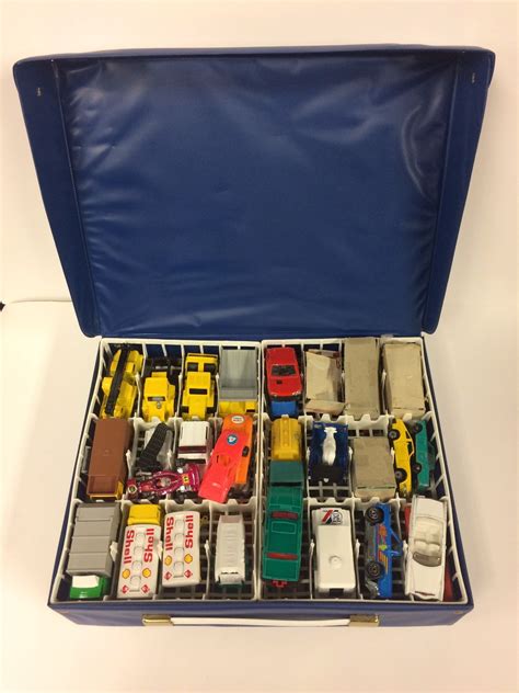 roadmates toy car carrying case  toy cars