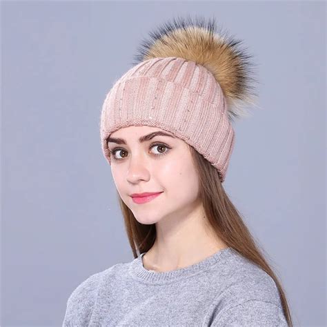 Lady New Pompom Hat Female Winter Warm Knitted Cap Girls Warm Knitting