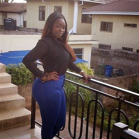 flaunt your asset edition this endowed actress wants you
