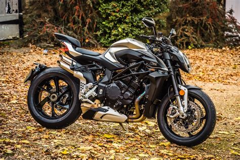 mv agusta brutale  rs   review
