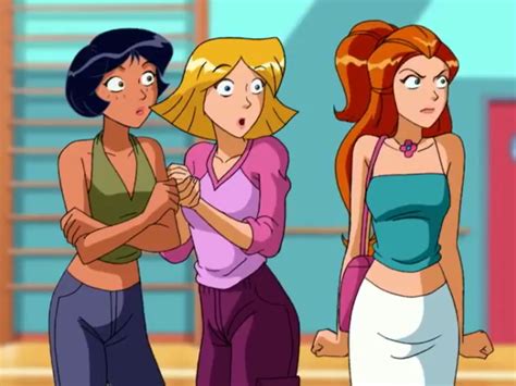 pin by julia schüsselbauer on totally spies outfits spy outfit 2000s