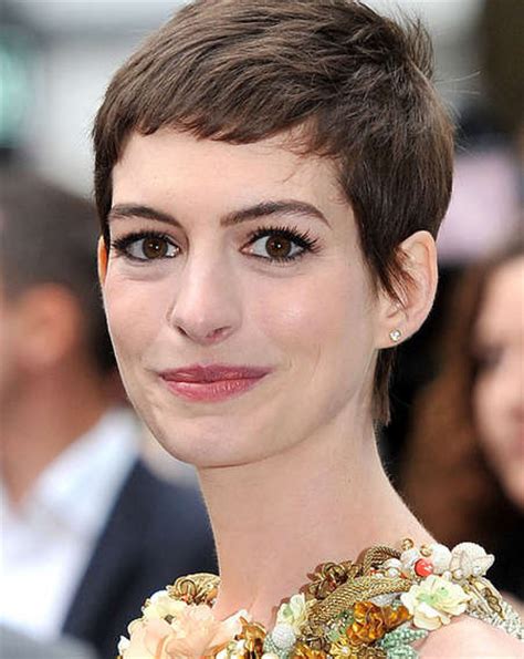 Anne Hathaway Eyes Catwoman Spin Off Ok Magazine
