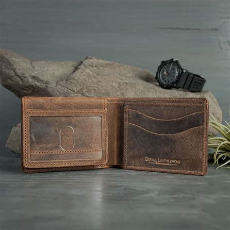 bison leather bifold wallet  id window duvall leatherwork