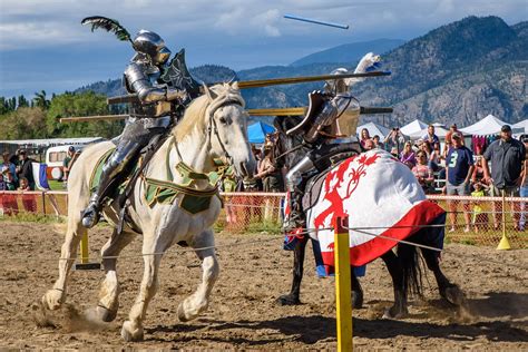 hundreds turn   medieval jousting  long weekend timeschronicleca