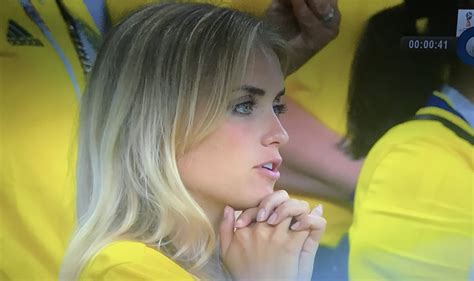 Photos These Sweden Fans Went Viral At The World Cup The Spun What