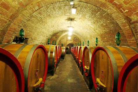 Wine Tasting In The Castle Borghi Italia Tour Network