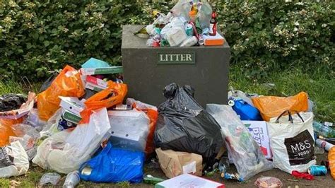 scotland  face uncollected rubbish piling    streets