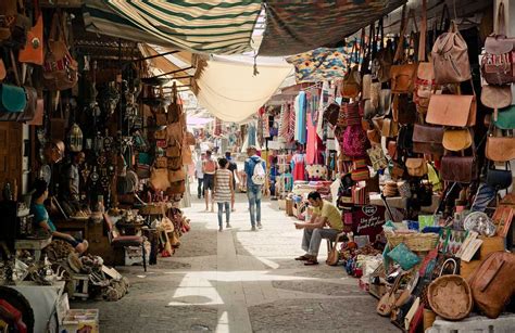 shoppen  den souks  marrakesch perfektes chaos home  travel