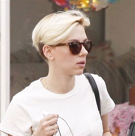 scarlett johansson with very short blonde hair out shopping in santa monica hawtcelebs