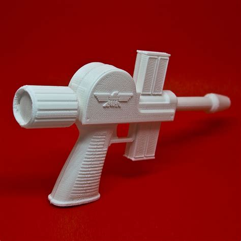 3d printable judge dredd lawgiver mk1 by david william webb