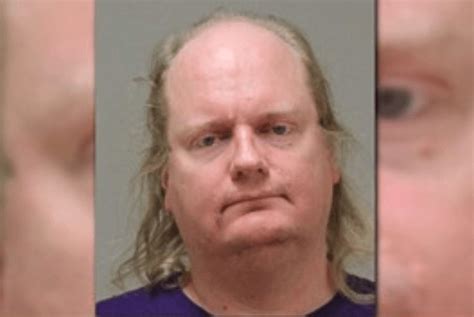 Sex Offender Identifies As 8 Year Old Girl Claims Porn Is