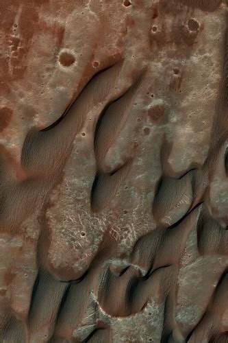 herschel crater wallpaper mro image  sand dunes    flickr
