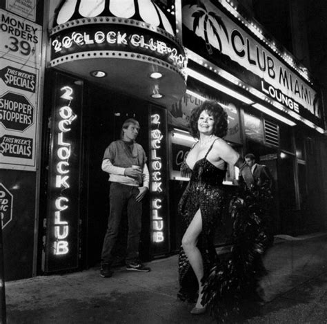 blaze starr burlesque queen who was linked to a governor dies at 83 the new york times