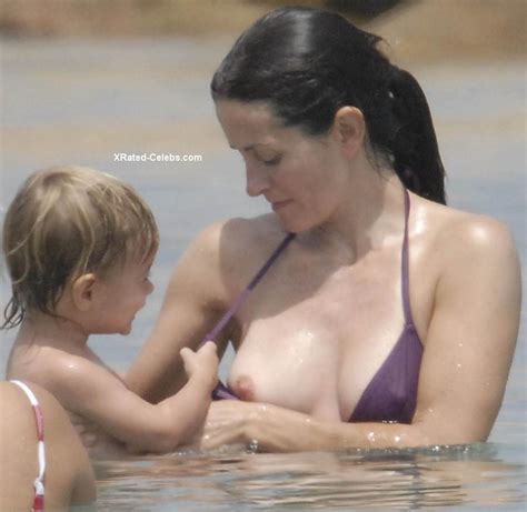 courteney cox nude tits 004 in gallery various naked celebs picture 203 uploaded by addktd