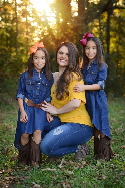 mother daughter photoshoot twin girls anderson sc mother daughter poses fall  fall