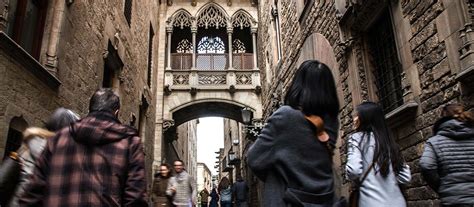 gothic quarter barcelona overview  recommendations