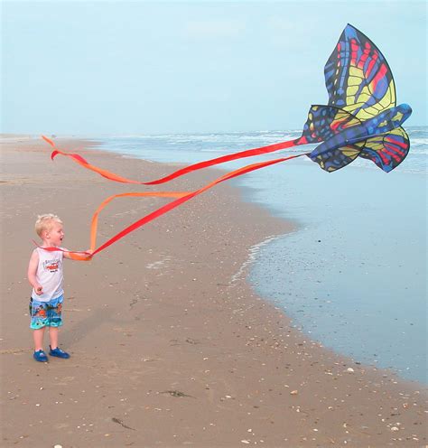 attention kids grab  kite  fly  kids kite day  hatteras