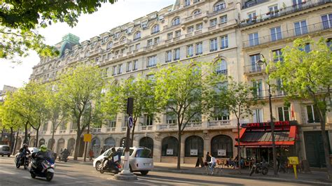 hotels closest  grands boulevards  paris