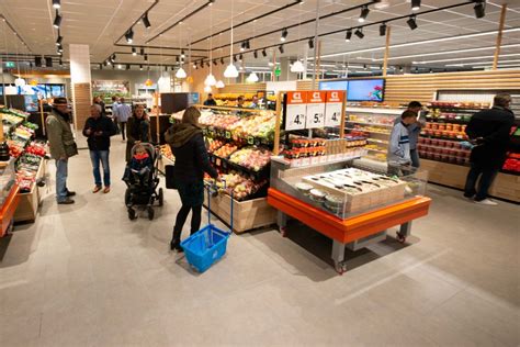 nieuwe albert heijn lunteren  open edestad