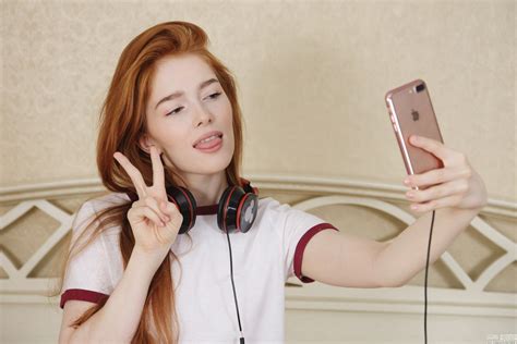 New Phones Selfie Fashion Beautiful Women Celebs Moda Fashion